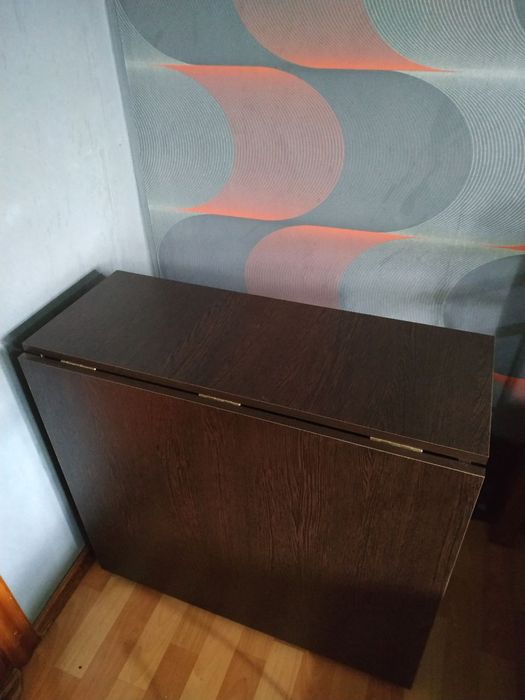 Продам стол тумбу