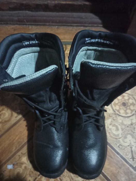 Продам берцы новые