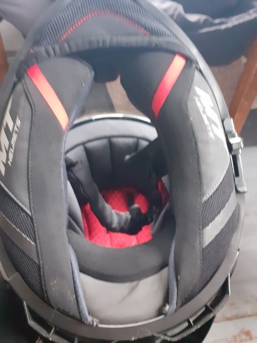 Каска MT Thunder 4