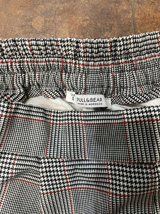 Кариран панталон Pull & Bear