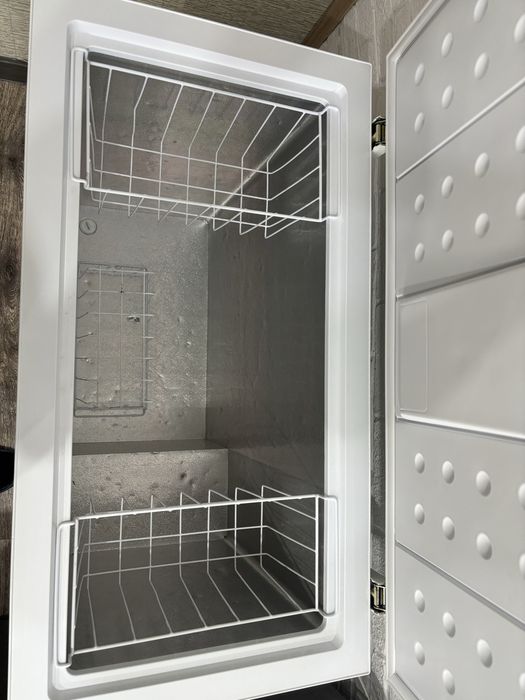 Продам Морозильную камеру
