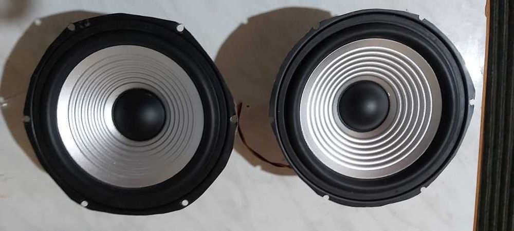 10, 12, 15, 18, 20 дюм динамик, калонка профессонал аппарат лар оптом!