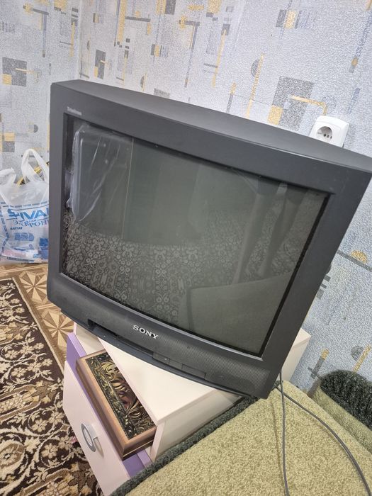 Телевизор Sony продам
