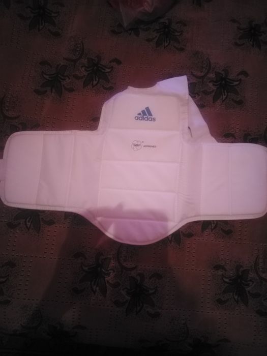 протэктор, шлем, футы, перчатки, каратэ, таэквандо, бокс