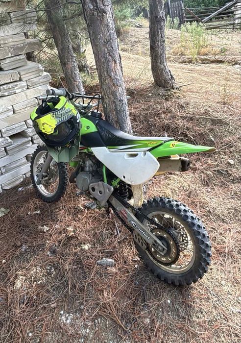 Kawasaki KX65 двутактов водно