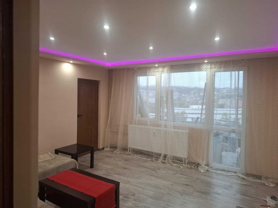 Дава се под наем Двустаен апартамент в Плевен, Идеален център - 70 кв.м за 408 € - Снимка #3