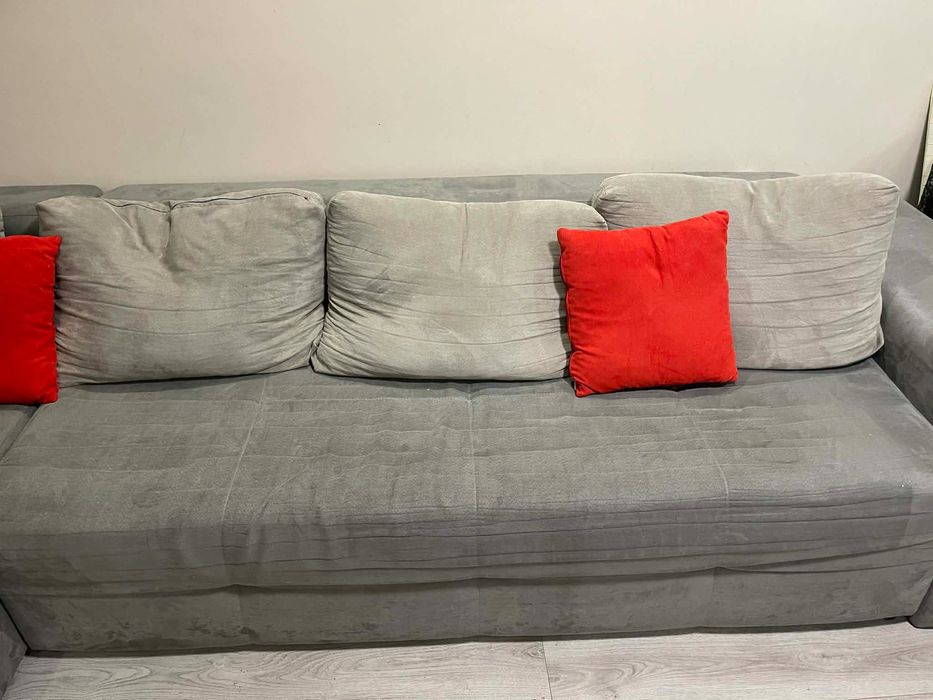 Разтегателен диван