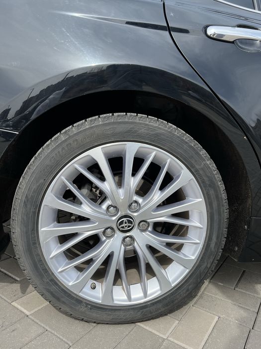 Продам toyota camry