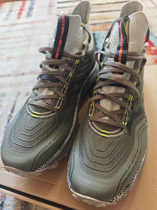 Saucony Endorphin Mid Trail 44 2/3 PRET FIX