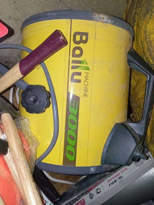 Пушка, электрический тепловентилятор.