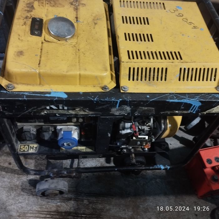 Генераторы бензиновые Продам