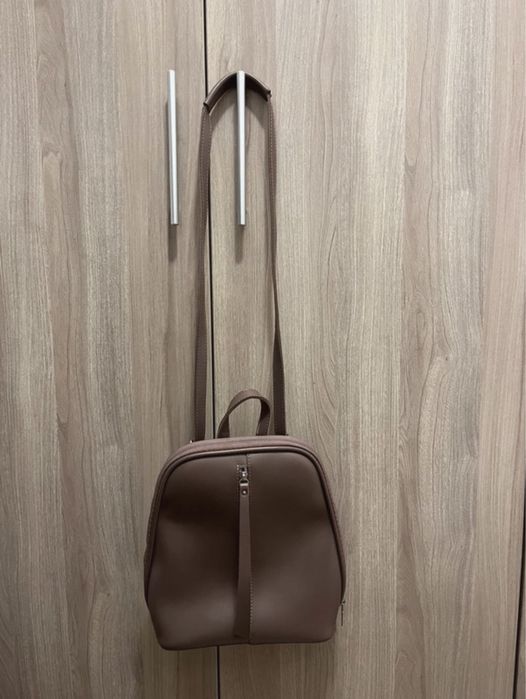 Ghiozdan și geantă 2in1