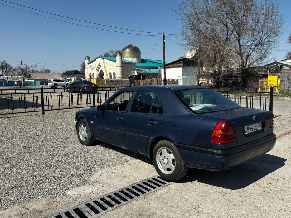 Мерседес сешка сатылады