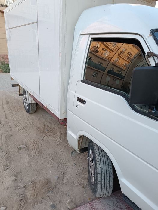 TAYOTA Hiace 1988y