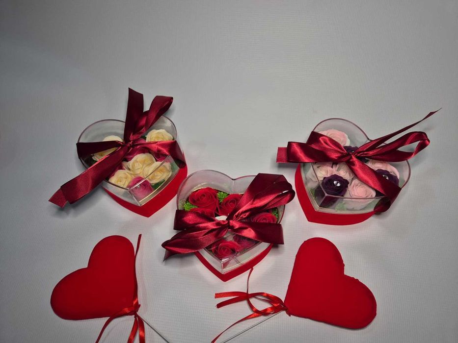 Aranjamente florale pentru V-day si Dragobete