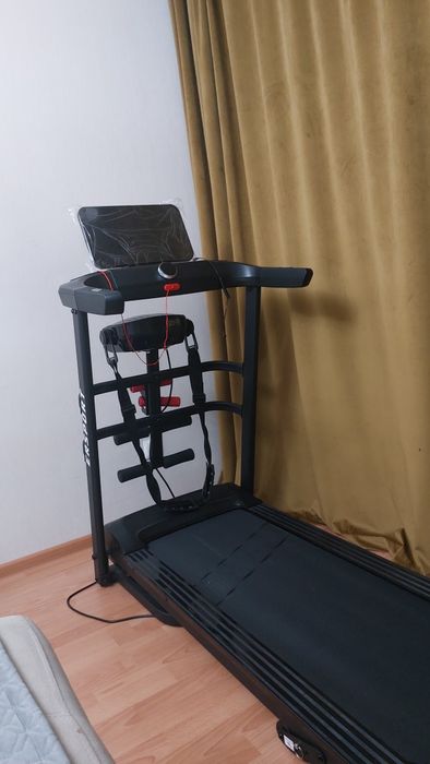 Продам беговую дарожку.