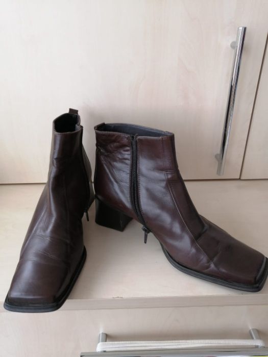 Vand ghete dama piele naturala maro, marime 37