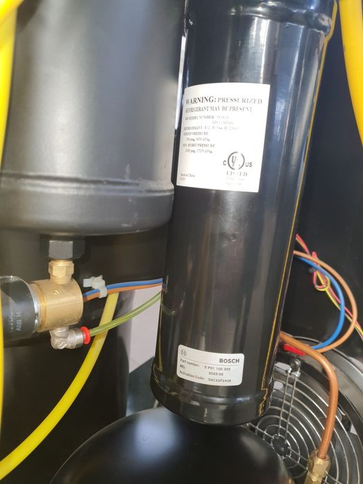 Aparat freon auto R134 sau R1234yf Robinair.