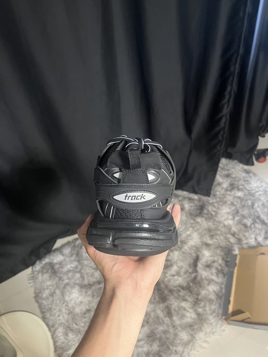 Balenciaga track