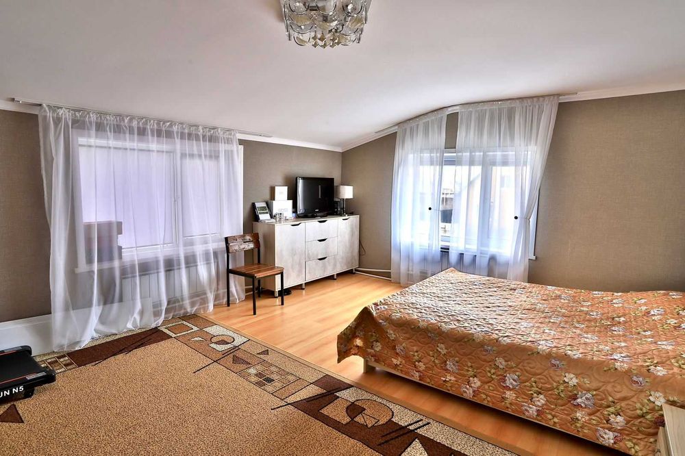 Дом, 188,6м², участок 8 сот.