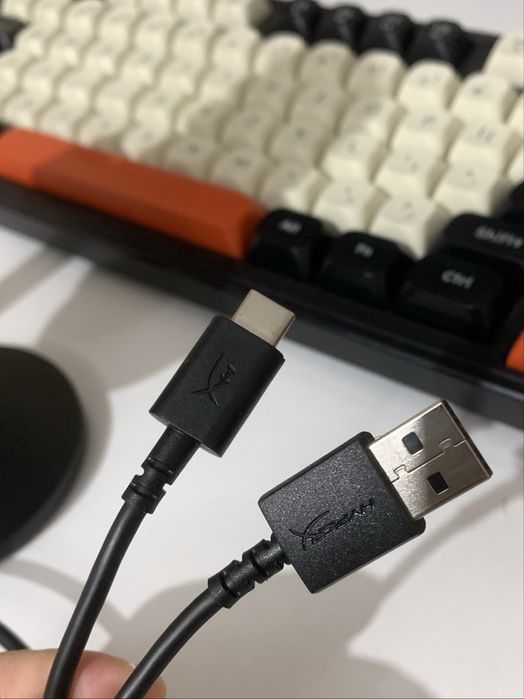 HyperX SoloCast микрофон