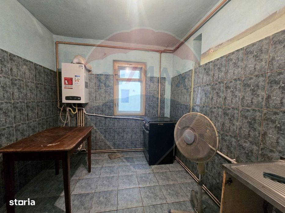 Apartament 3 camere, decomandat, Alba Iulia, (Cetate) 84.000 euro