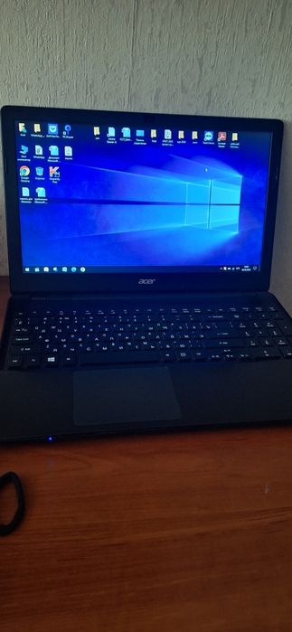 Ноутбук Acer icore i3 4005U