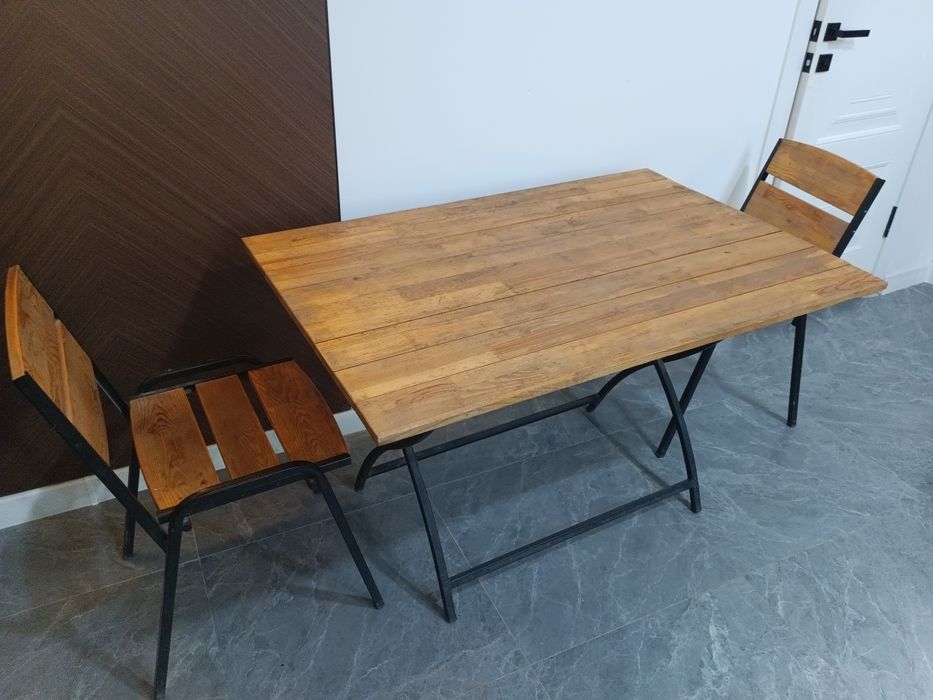 Столы, стулья, мебель для кафе