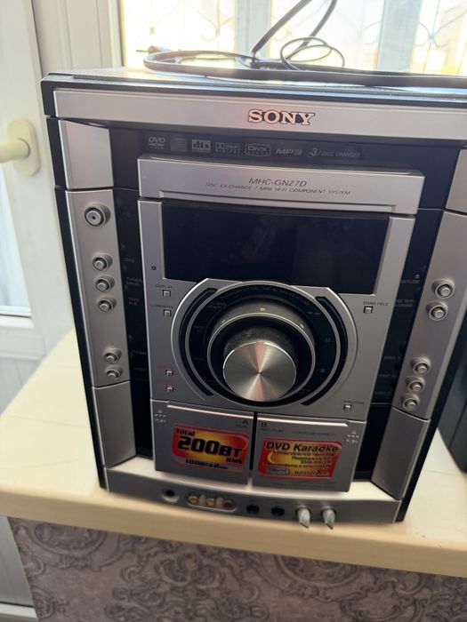 Музыкальный центр продается