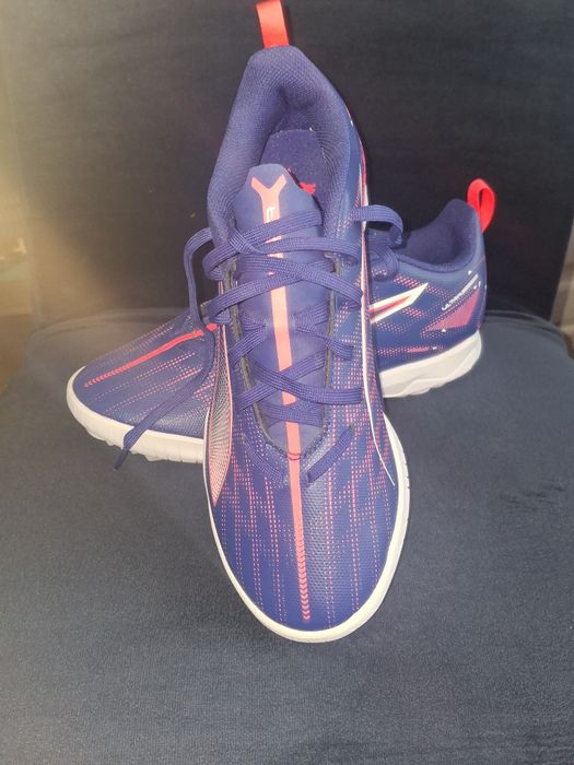 Ghete Fotbal Sală/Sintetic – Puma (Noi) & Adidas Predator (Aproape Noi)