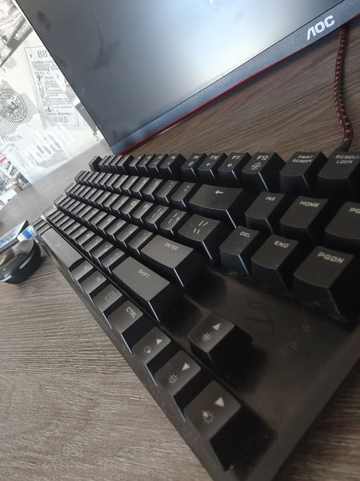 Продается клавиатура