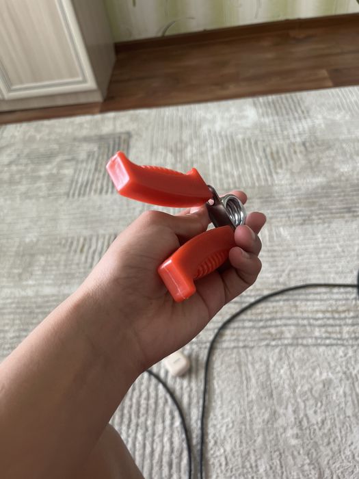 Продам кисьтевой эспандер