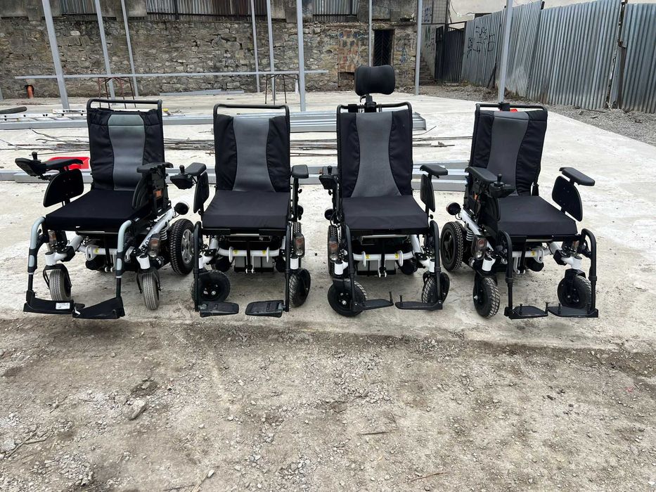 акумулаторен инвалиден стол Invacare Акумулаторна инвалидна количка