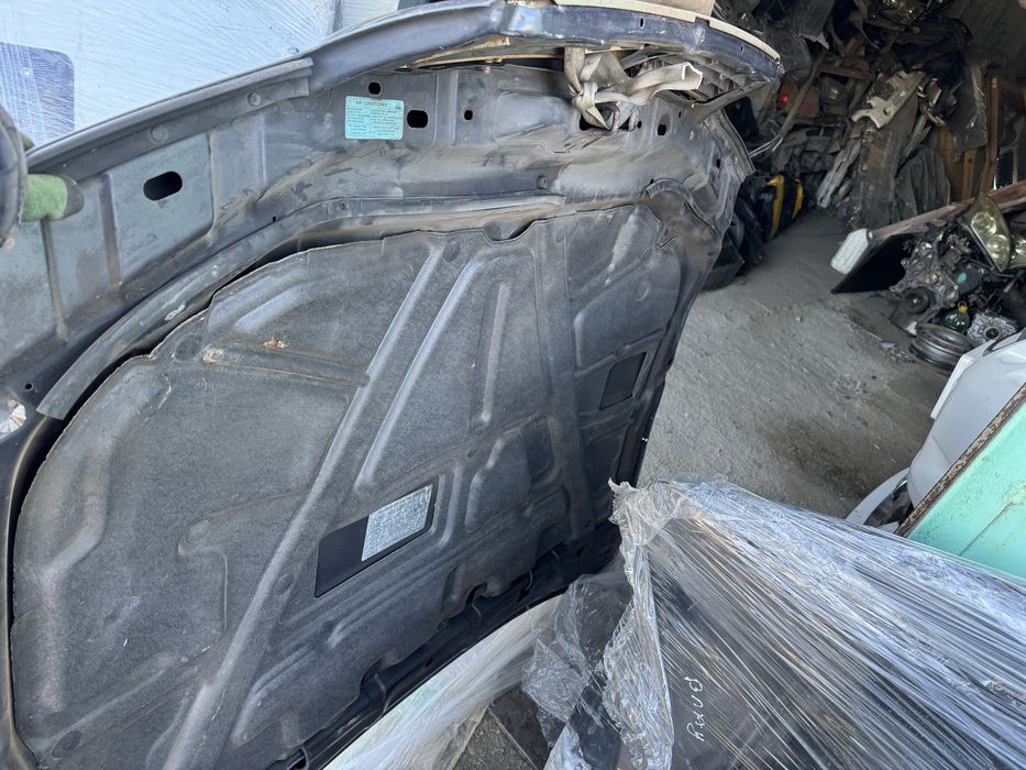 Капот на Nissan Maxima/ Cefiro A32