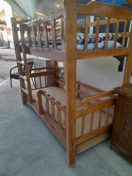 2etajlik taxtalik bolalar divani