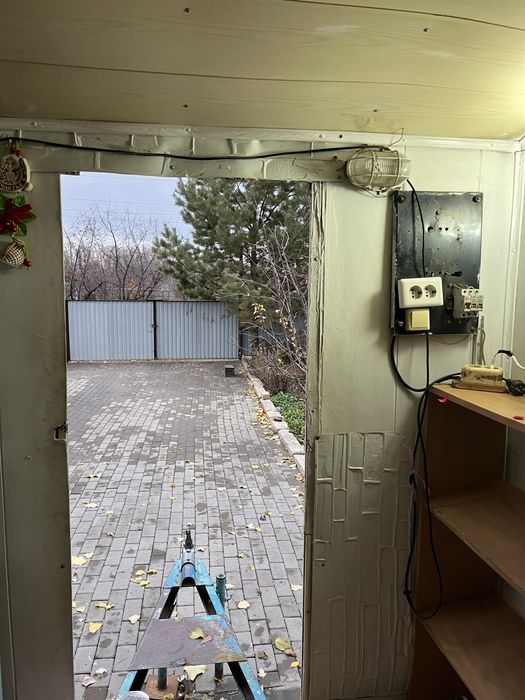 Передвижной тороговый киоск с документами