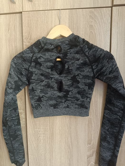 Gym shark спортен топ