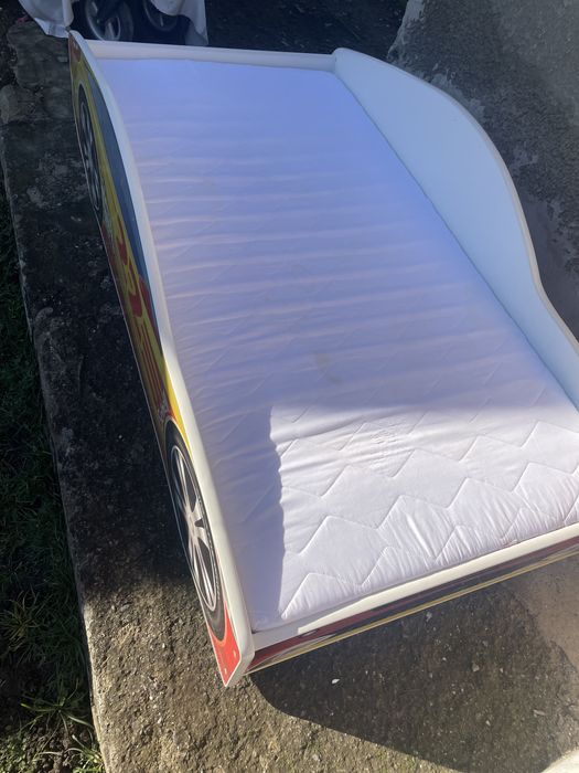 Vand  pat copii tip masina