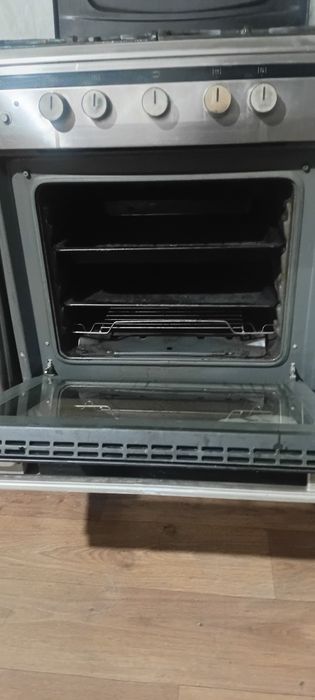 Продам газ плиту Нанса