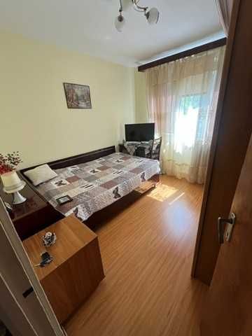 Vanzare Apt 3 camere,parter ,decomandat,bloc 4 etaje,sector 4, 10 min Dr Gazarului sau 5 min str Straja(linii RATB)