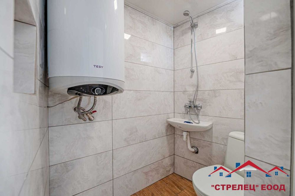 Продава се Къща в Добрич, Център - 61 кв.м за 1112 €/кв.м - Снимка #1