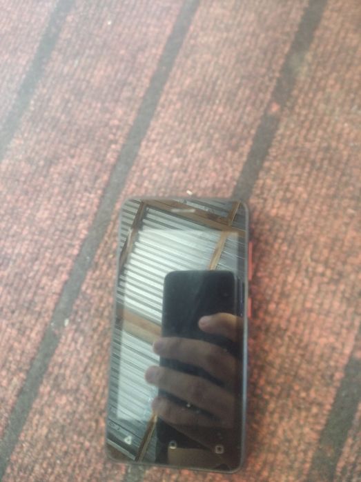 fly 408 xotirasi 6 gb kamera 2.0 Mp