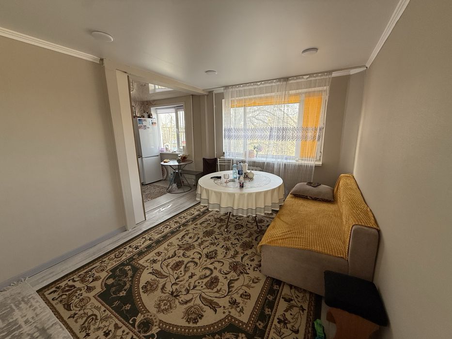 Продам 3 комантную квартиру