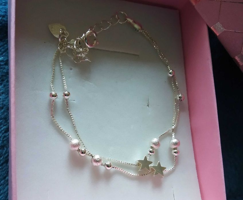 Нова, сребърна гривна 12 различни модели. 38/55 лв. В кутия.