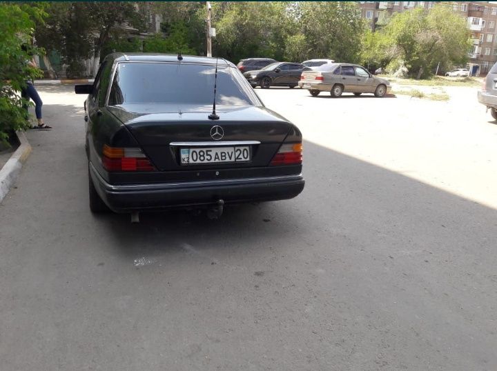 Продам Мерседес Е200