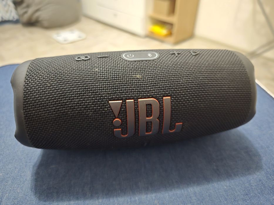 JBL Charge 5 black