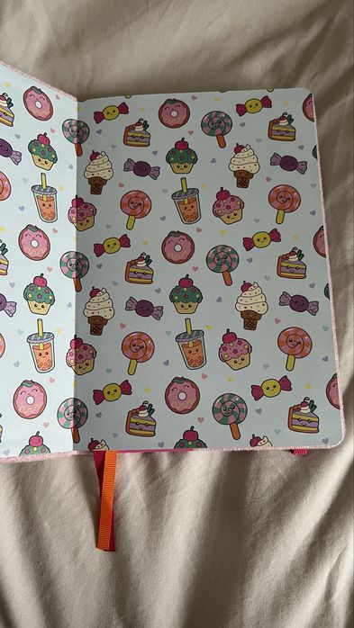 Agenda roz pufoasa