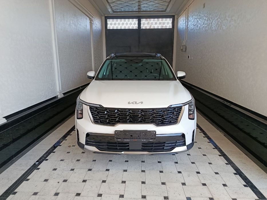 Kia SORENTO 2025! 2.5 MPI Atmosferni mator. Holati ideal