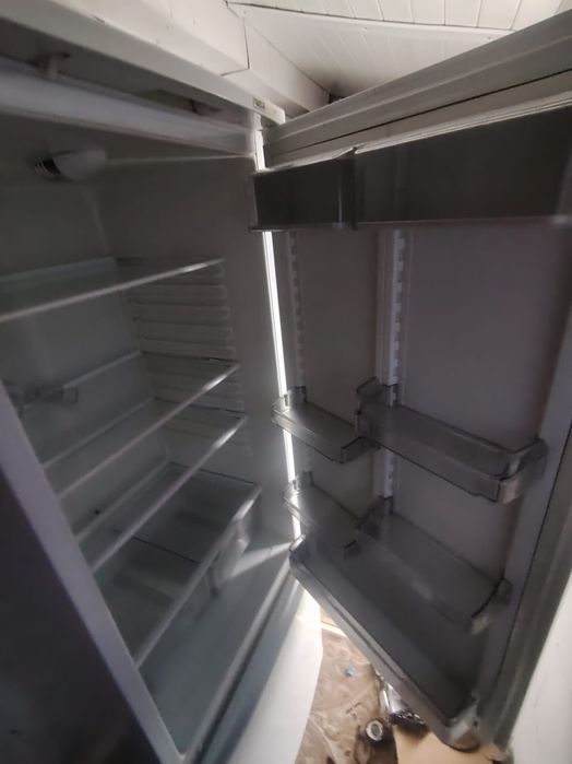 Продам холодильник 45000