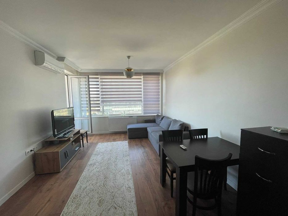 Дава се под наем Двустаен апартамент в Бургас, Славейков - 120 кв.м за 867 € - Снимка #2